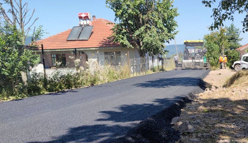 Hendek’te 3 mahalle için asfalt çalışmaları başladı