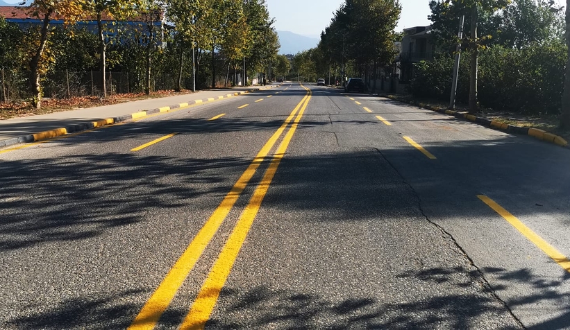 Hendek’te yol çizgi çalışması ile yollar daha güvenli