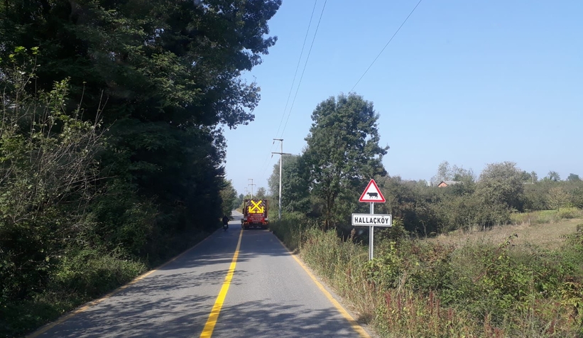 Hendek’te yol çizgi çalışması ile yollar daha güvenli