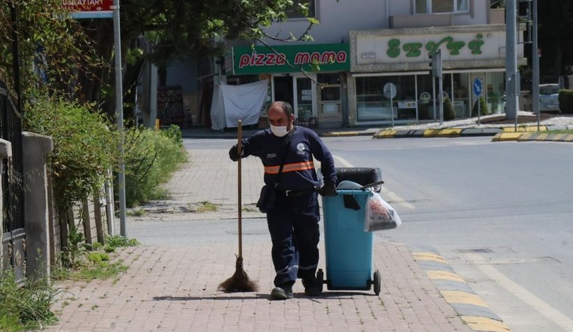 Herkes evde, onlar çalışıyor