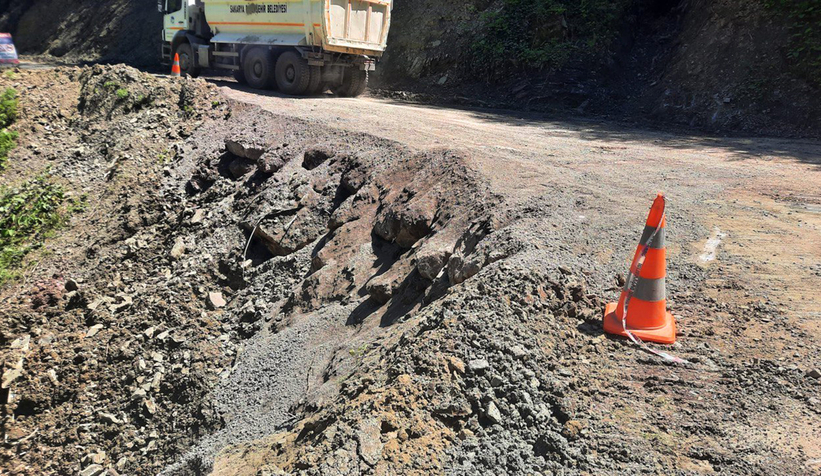 Heyelan bölgesine Büyükşehir’den anında müdahale