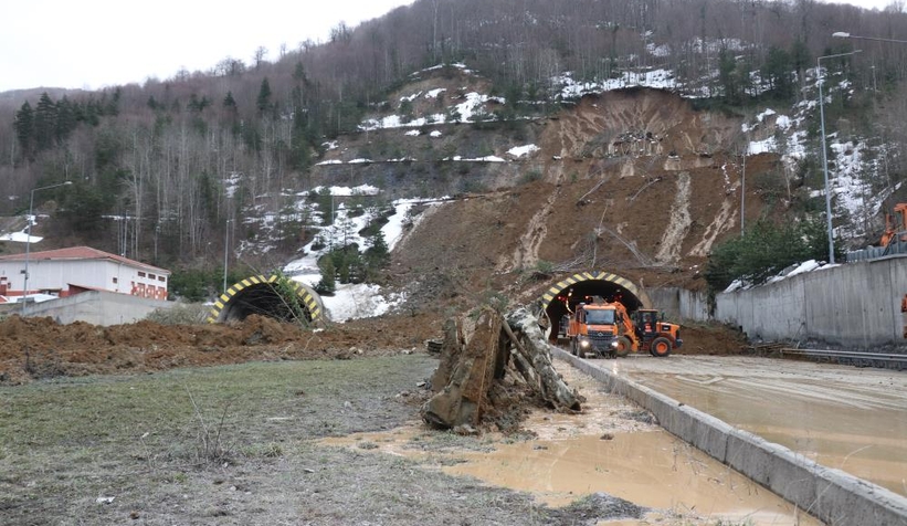 Heyelanın büyüklüğü gün ağarınca ortaya çıktı