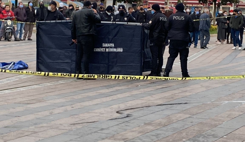 Hilmi Kayın İş Merkezi'nin çatısından düşüp öldü