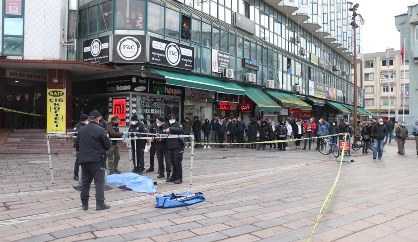 Hilmi Kayın İş Merkezi'nin çatısından düşüp öldü