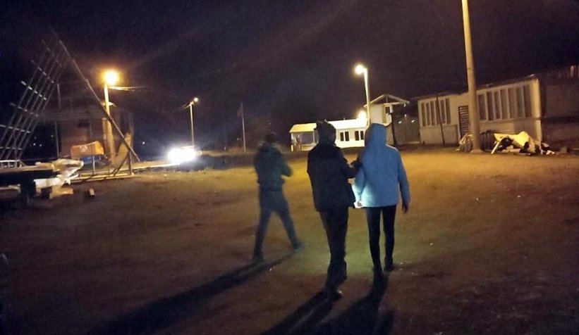 Hırsızları paketleyip jandarmaya teslim ettiler