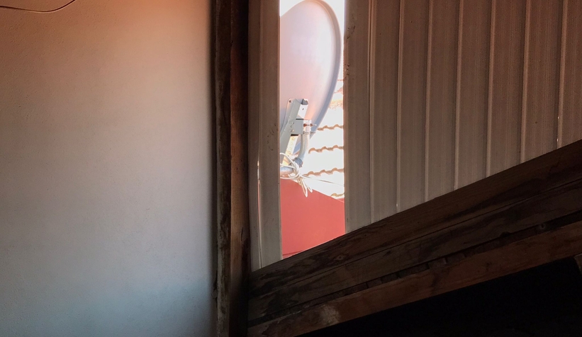 Hırsızlık yaptığı iki işyerini ateşe verdi