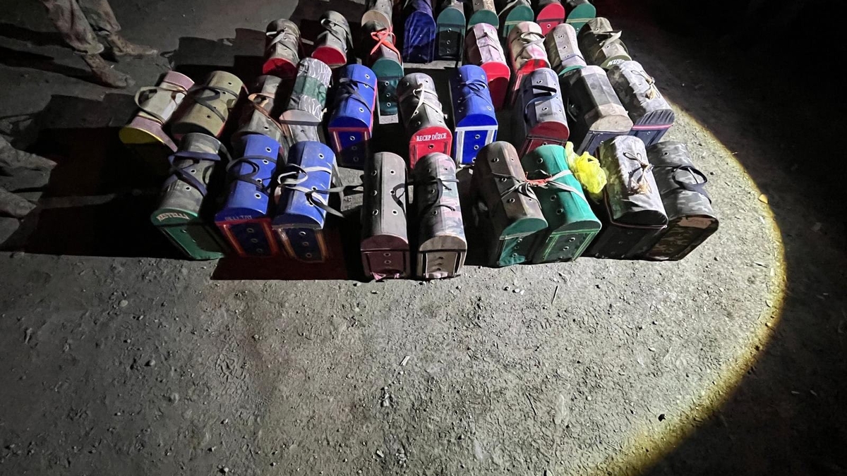 Horoz dövüşüne baskın; 16 kişi yakalandı