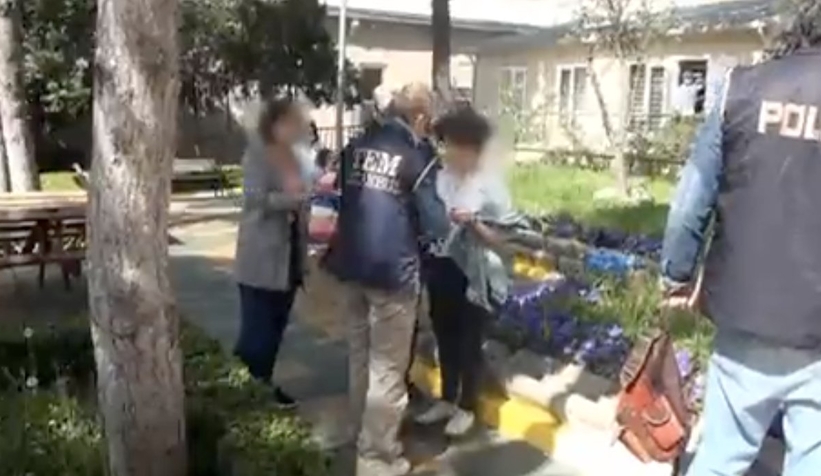 İBB çalışanı Şafak Duran'ın, PKK'lılarla fotoğrafları çıktı