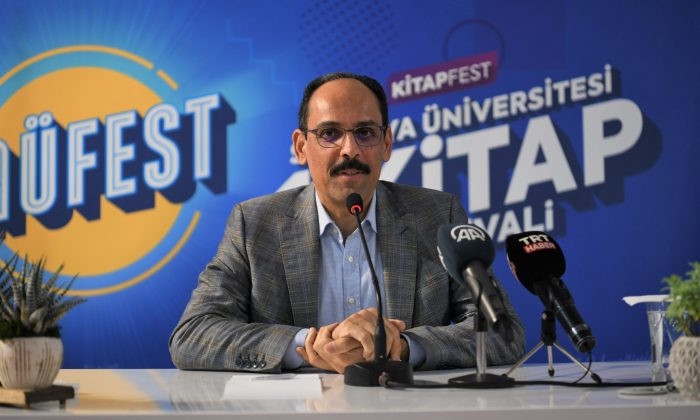 İbrahim kalın SAÜFEST'te öğrencilerle buluştu