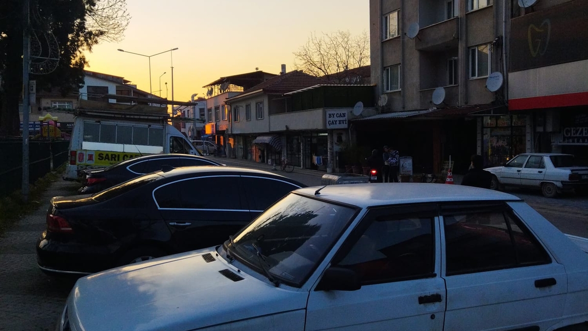 İftara yetişmek isterken düşüp hastanelik oldu