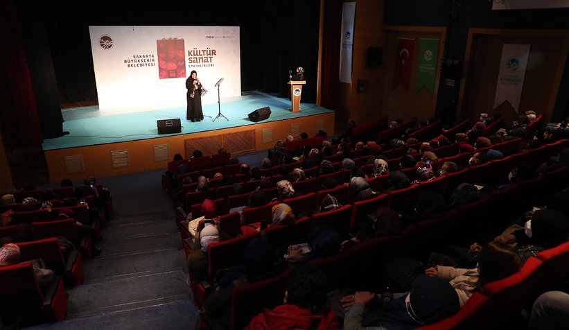 İkbal Gürpınar sanatseverlerle buluştu