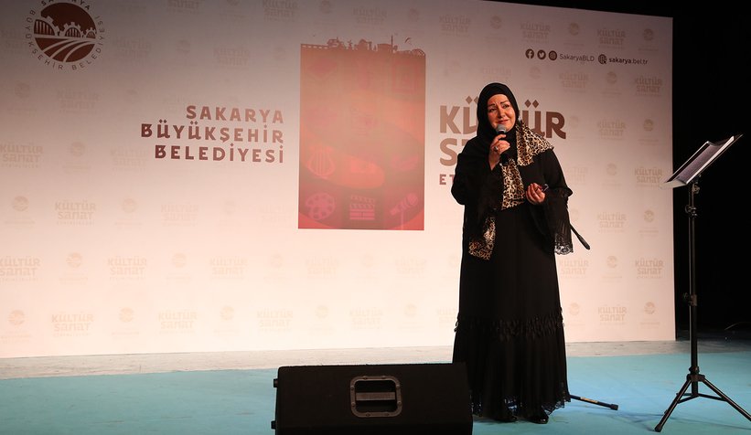 İkbal Gürpınar sanatseverlerle buluştu