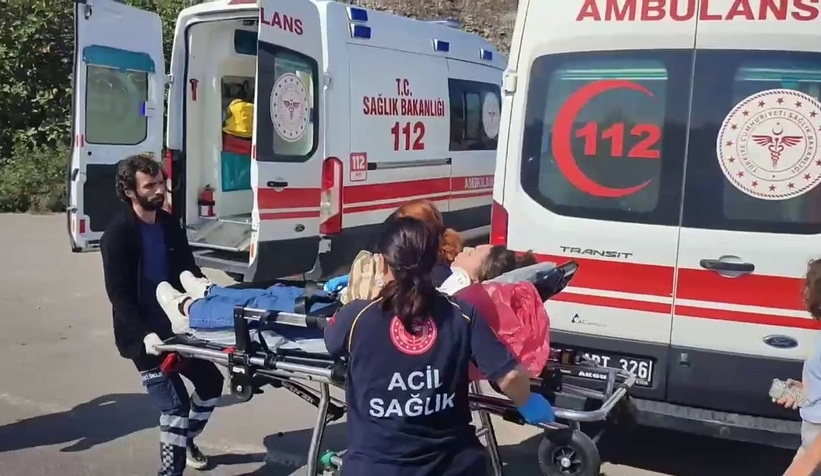 iki-aracin-karistigi-kazada-7-kisi-yaralandiulvmqjvhuz