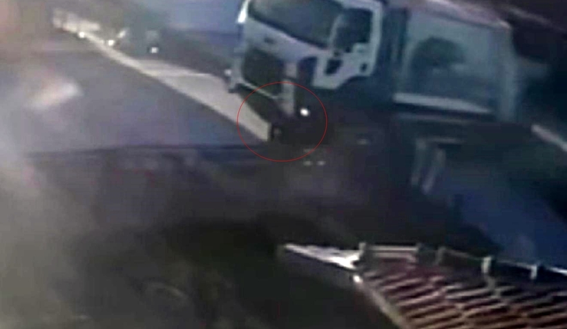 İki çocuk annesinin öldüğü kaza kamerada