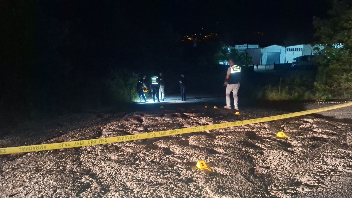 İki grup arasında silahlı kavga 1'i ağır 6 yaralı