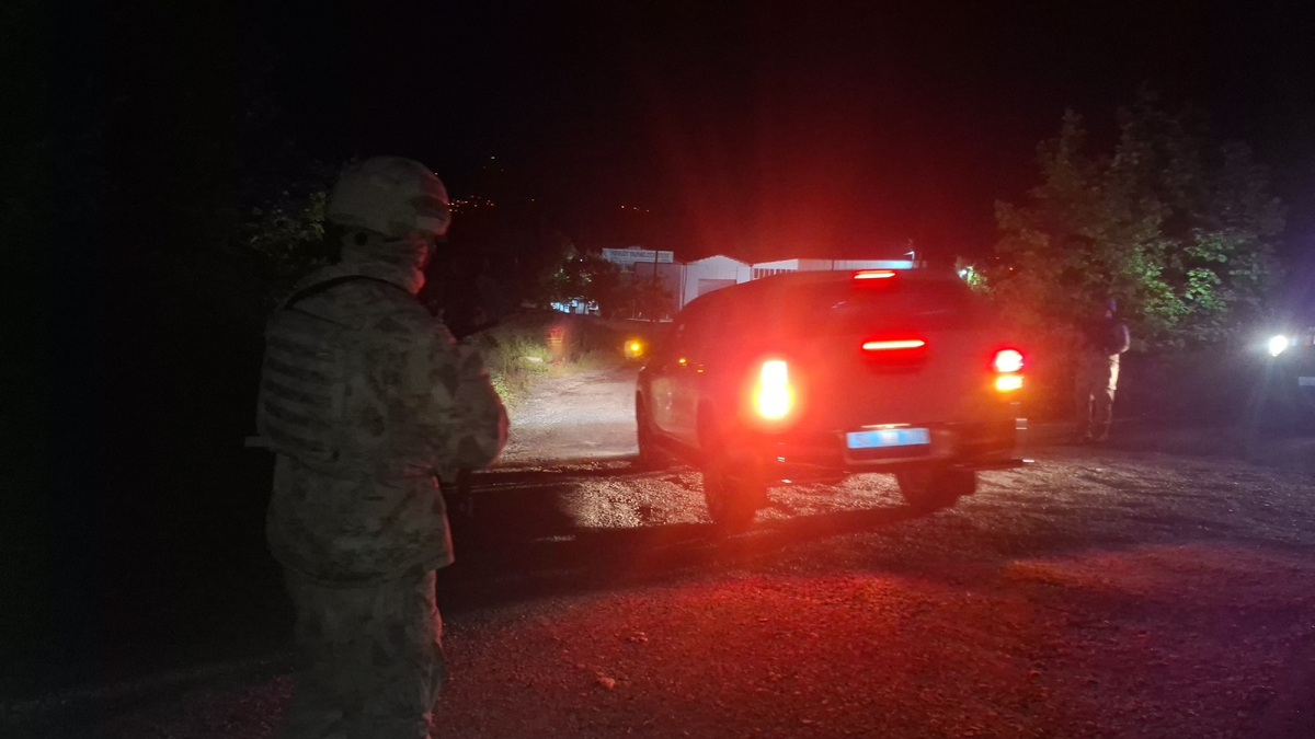 İki grup arasında silahlı kavga 1'i ağır 6 yaralı