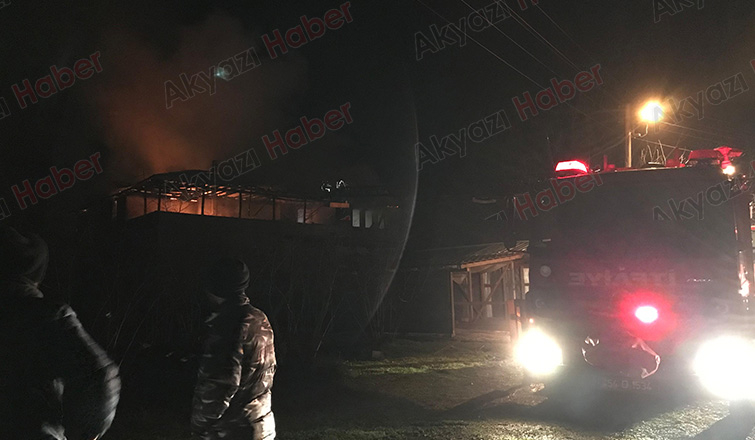 İki katlı ev alevlere teslim oldu