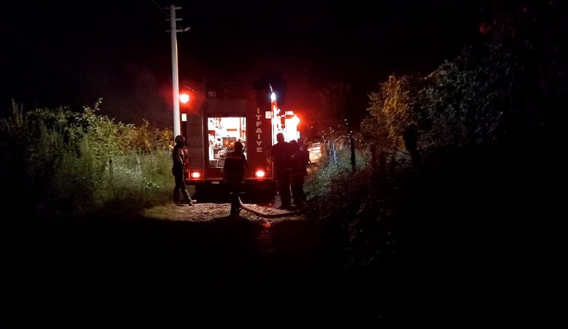 İki katlı ev yandı