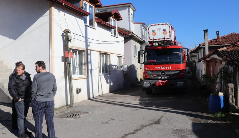 İki katlı evde yangın çıktı