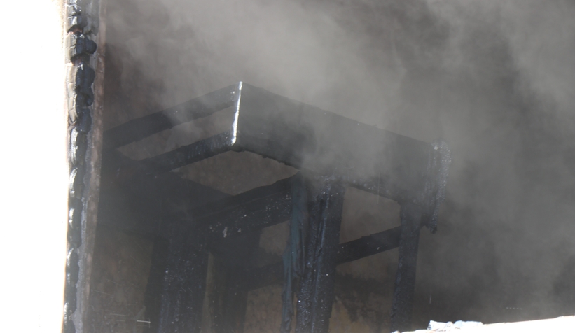 İki katlı evde yangın çıktı