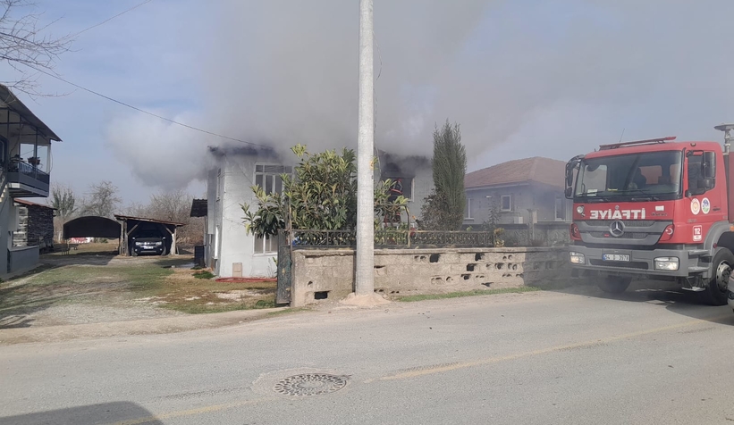 İki Katlı Evde Yangın