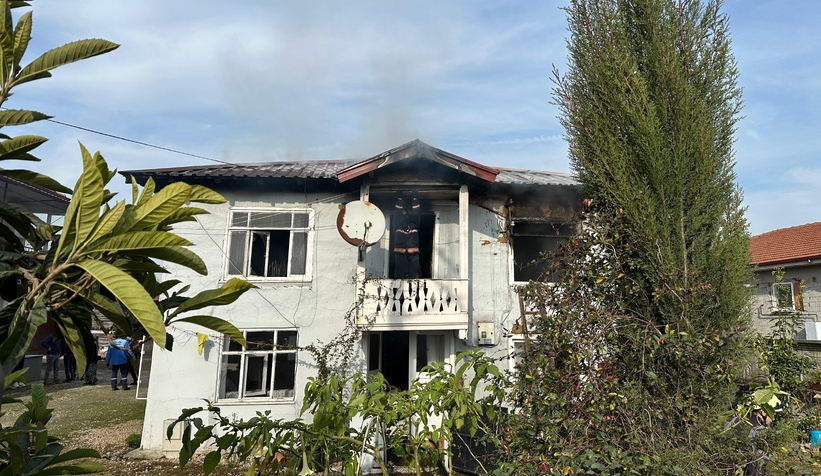 İki Katlı Evde Yangın