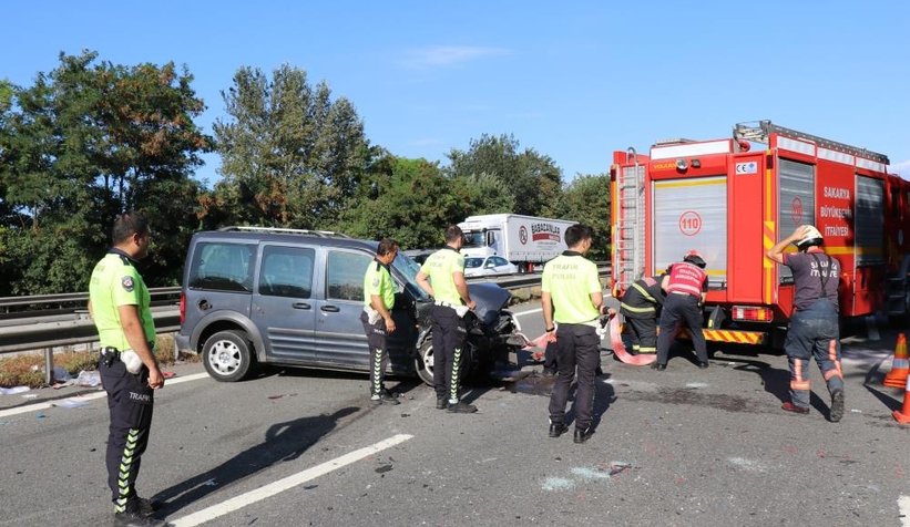 TEM’de feci kaza 1 ölü, 3 yaralı