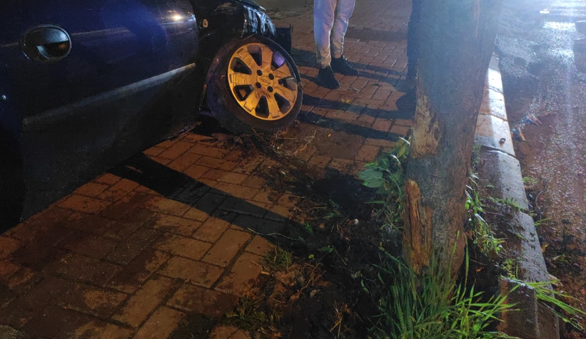 İki otomobilin çarpışması sonucu 2 kişi yaralandı