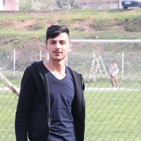 İkiye bölünen otomobilde 27 yaşındaki Emre öldü