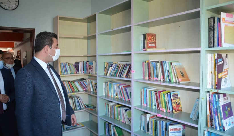 İl Milli Eğitim Müdürü Akyazı'da okullardan inceleme yaptı