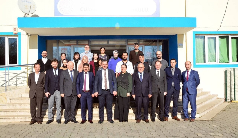 İl Milli Eğitim Müdürü Akyazı'da okullardan inceleme yaptı