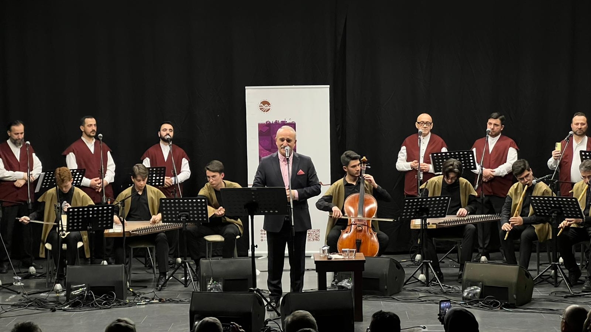 İlahilerle dolu gece