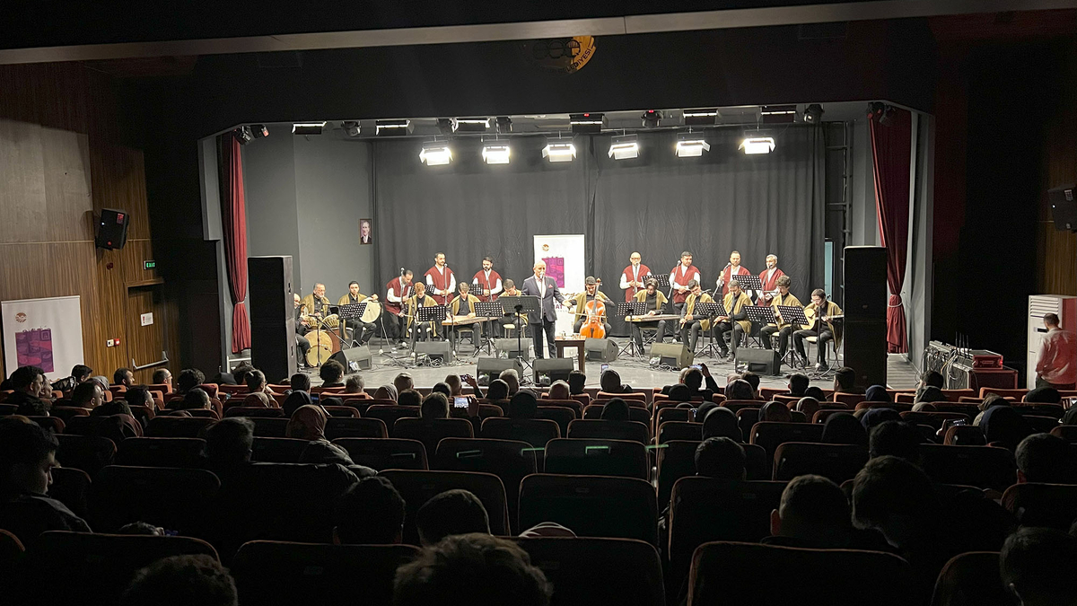 İlahilerle dolu gece