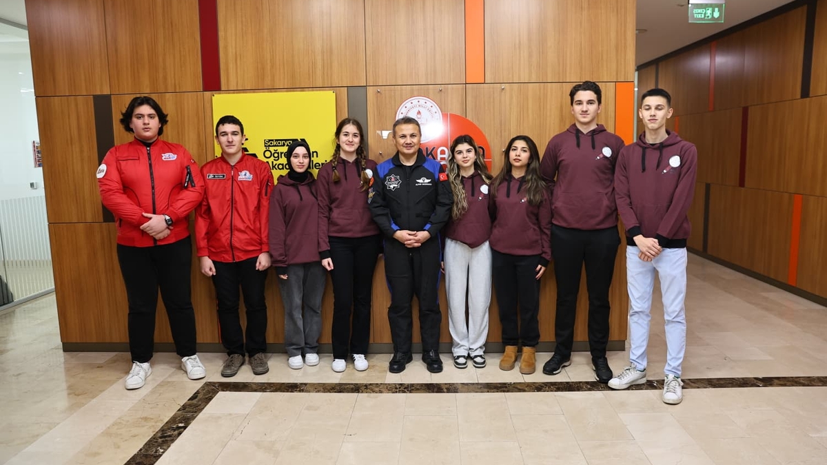 İlk Türk Astronot Alper Gezeravcı Sakarya'da