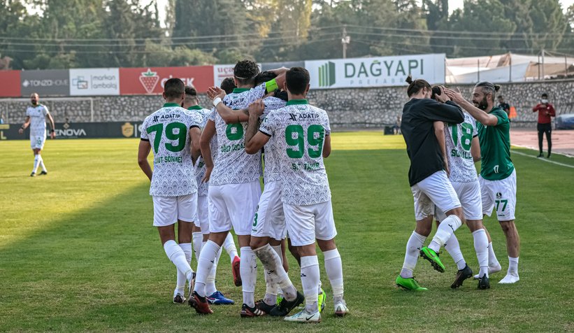 İnegöl'de 5 golle 3 puan Sakaryaspor'un