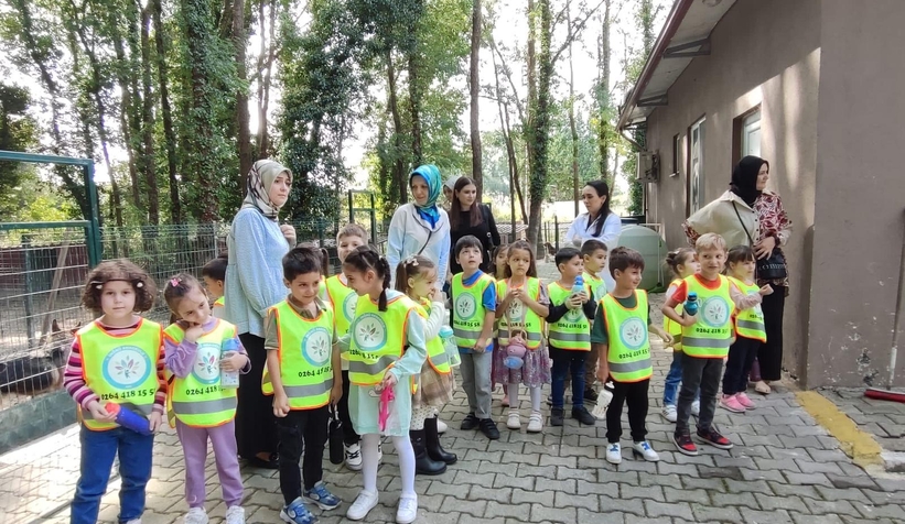 İnönü Anaokulu öğrencileri hayvan dostlarını unutmadı