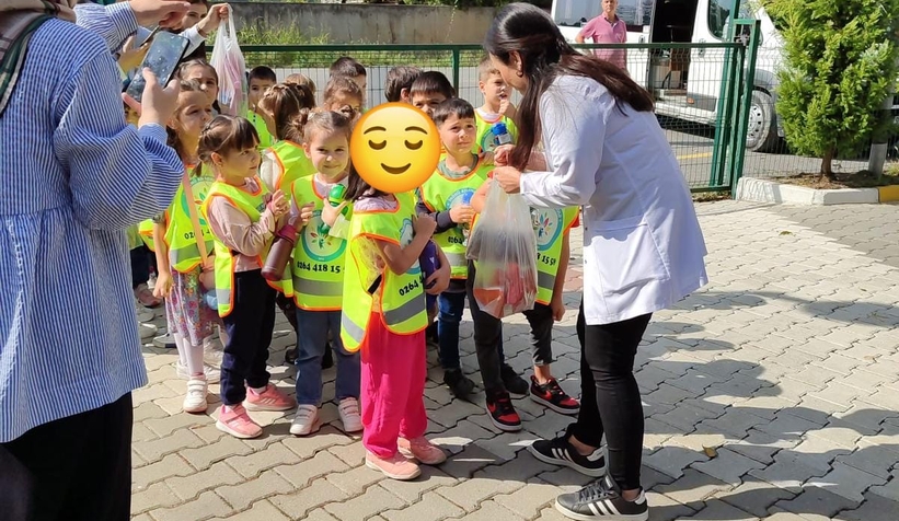 İnönü Anaokulu öğrencileri hayvan dostlarını unutmadı