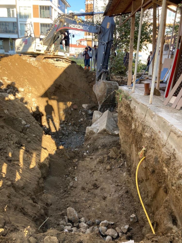 İnşaat kazısında Roma dönemine ait lahit bulundu