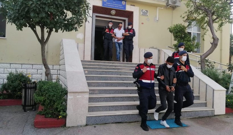 İnşaat malzemeleri çalıp satmışlar