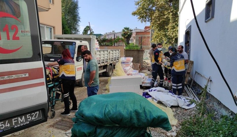 İnşaatta iskele kırıldı: 2 yaralı