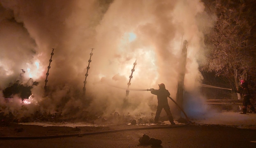 İplik yüklü dorse alevlere teslim oldu