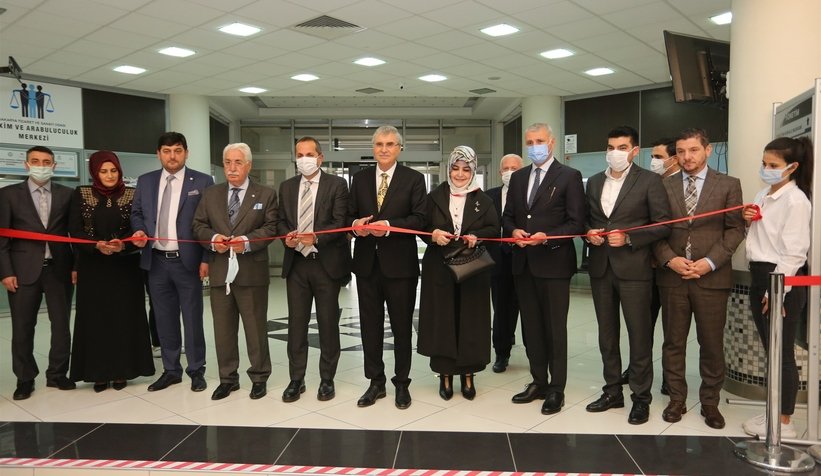 İradet Başer’in Ebru Sergisi SATSO'da sanatseverlerle buluştu