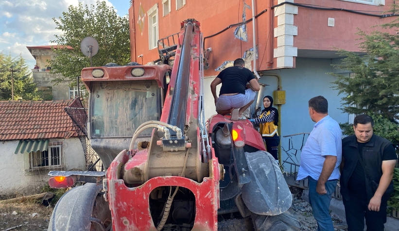 is-makinesi-araclari-bicti-4-yaralitvjtv2frmf