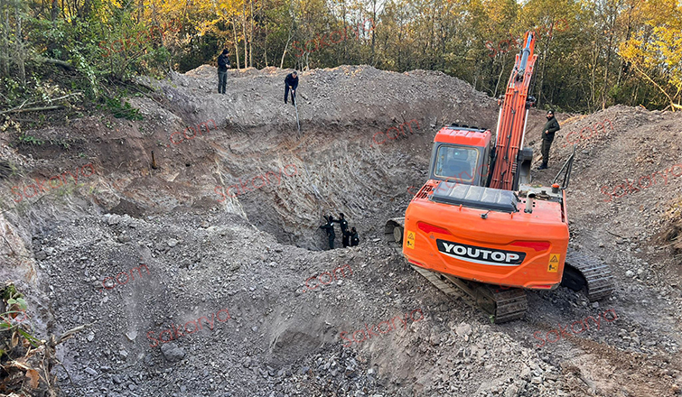 is-makinesi-getirip-ormanda-define-ararken-yakalandilarq3vbsnhkr2