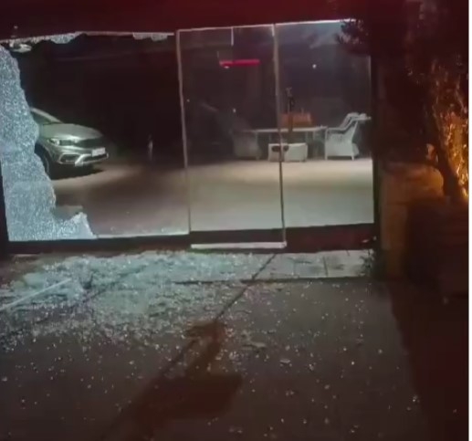 İş yeri kurşunlandı