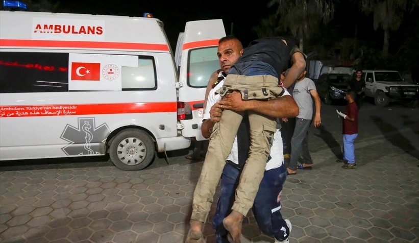 israil-in-gazze-deki-nusayrat-kina-saldirisinda-7-kisi-hayatini-kaybettioexgmlfzrg