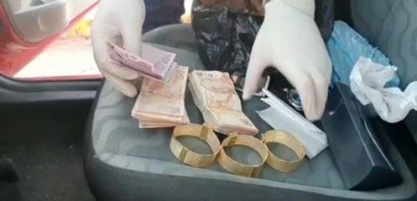 İstanbul’dan gelip kuyumcuları dolandırdılar