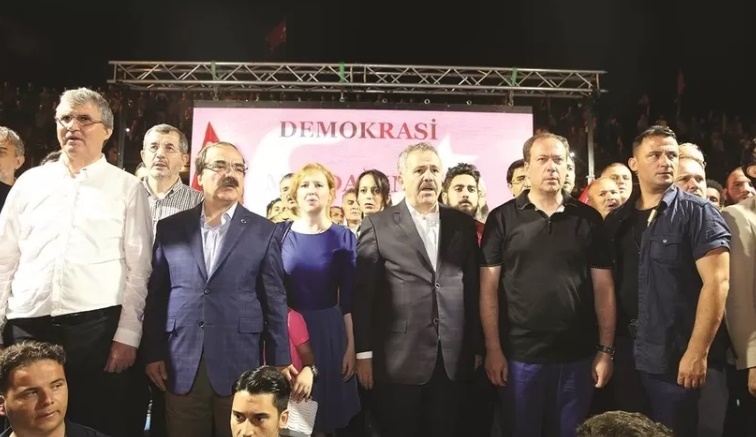 iste-15-temmuz-hain-darbe-girisiminde-sakarya-da-yasananlardk9lnvewnv