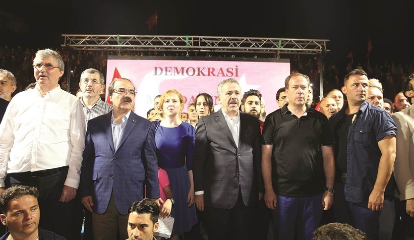 İşte 15 Temmuz hain darbe girişiminde Sakarya'da yaşananlar