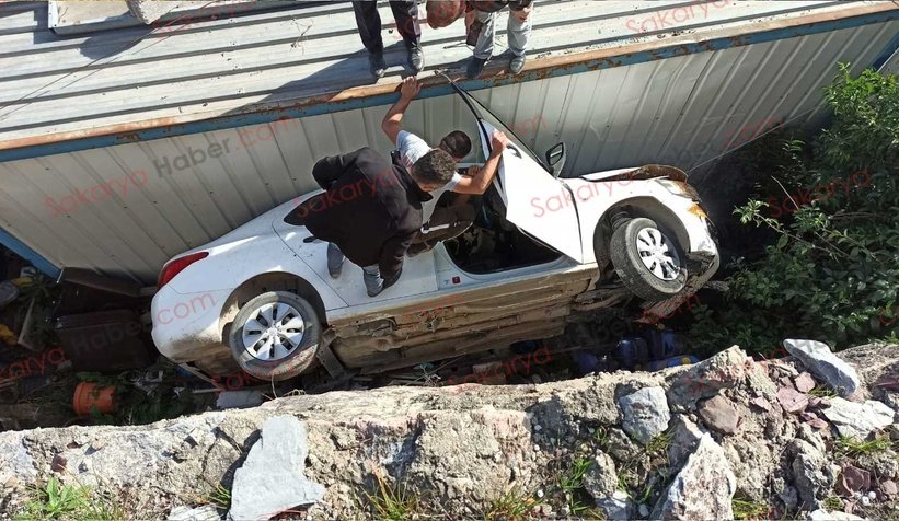 İstinat duvarından aşağı düştü